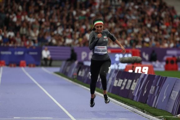 هاجر صفرزاده: متاسفانه قانونی داریم که نمیتوانم با همراه مرد بدوم