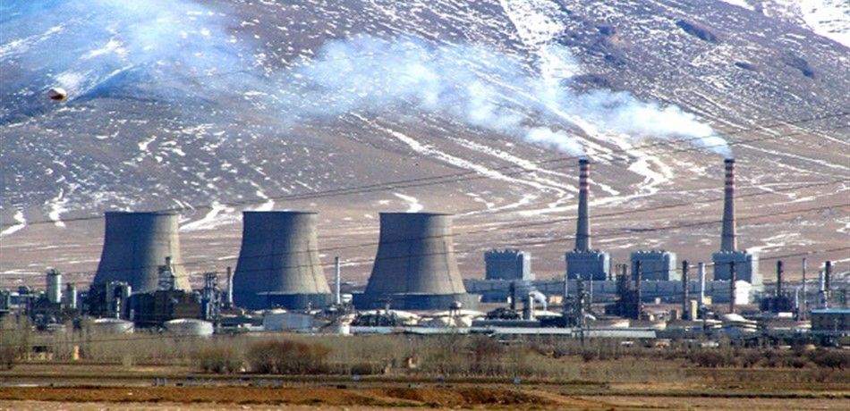 مساعد رئيس "الطاقة الذرية" الإيرانية يعلن استعداد طهران للمواجهة.. رغم تفضيلها التفاوض