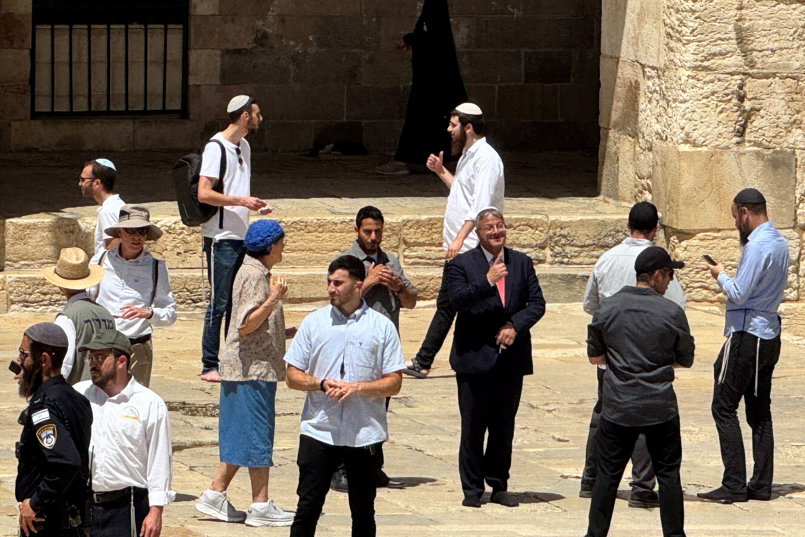 تحریم دو وزیر کابینه اسرائیل از سوی چند کشور غربی؛ اسرائیل: شرم‌آور است