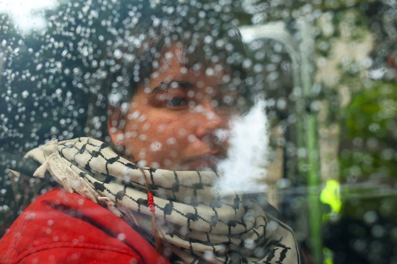 پلیس بریتانیا ۵۵ نفر را در تجمع حمایت از گروه ممنوعه «اقدام برای فلسطین» بازداشت کرد