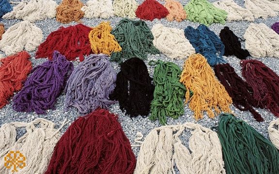 مدیرعامل تعاونیهای فرش دستباف: متاسفانه پشم ایران به شکل خام صادر میشود