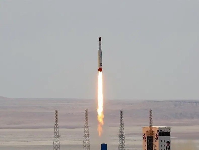 لتعزيز قدراتها "التجسسية".. إيران تستعين بالصين للحصول على أقمار صناعية أكثر تقدمًا