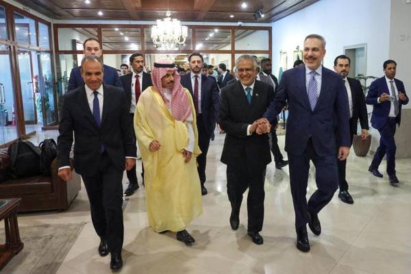 Strikes rock Tehran, Pakistan hosts talks on reopening Hormuz