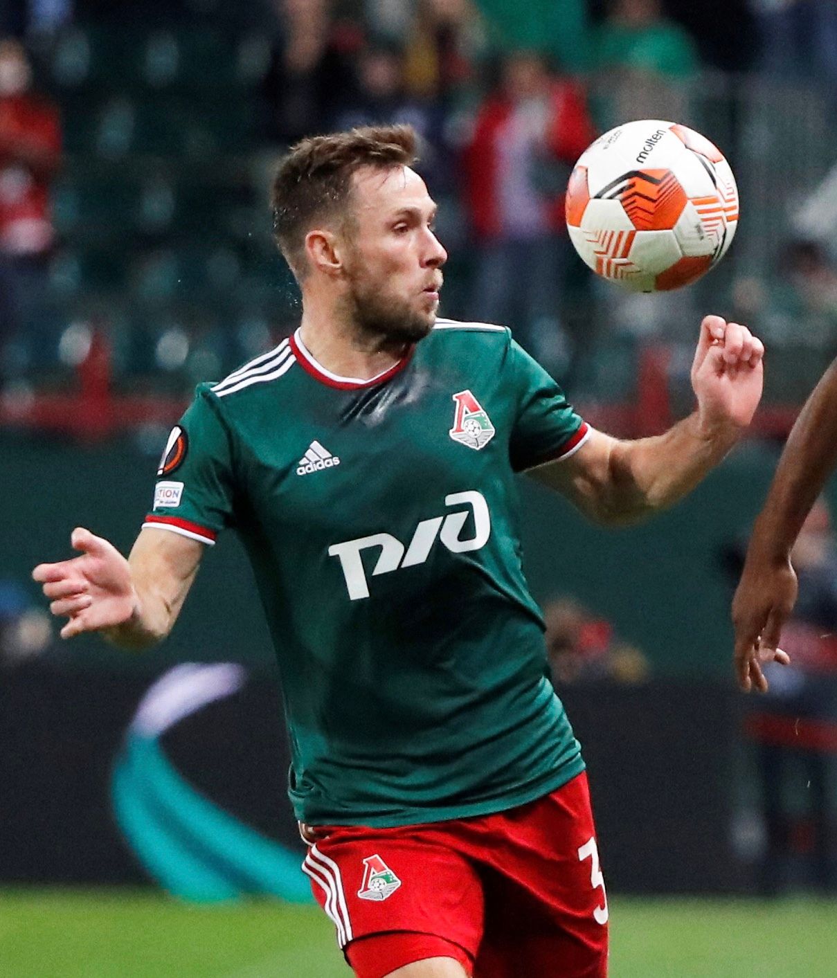 مدافع تیم ملی لهستان بعد از امضای قرارداد با اسپارتاک مسکو از حضور در جام جهانی محروم شد