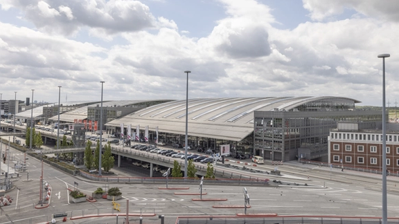 فعالیت فرودگاه هامبورگ با بررسی بمبگذاری در هواپیمایی از مبدا ایران از سر گرفته شد