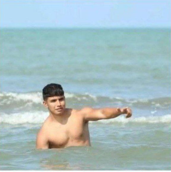 فرهاد بیگی گروسی، از بازداشت‌شدگان خیزش انقلابی، بر اثر فشارهای امنیتی خودکشی کرد