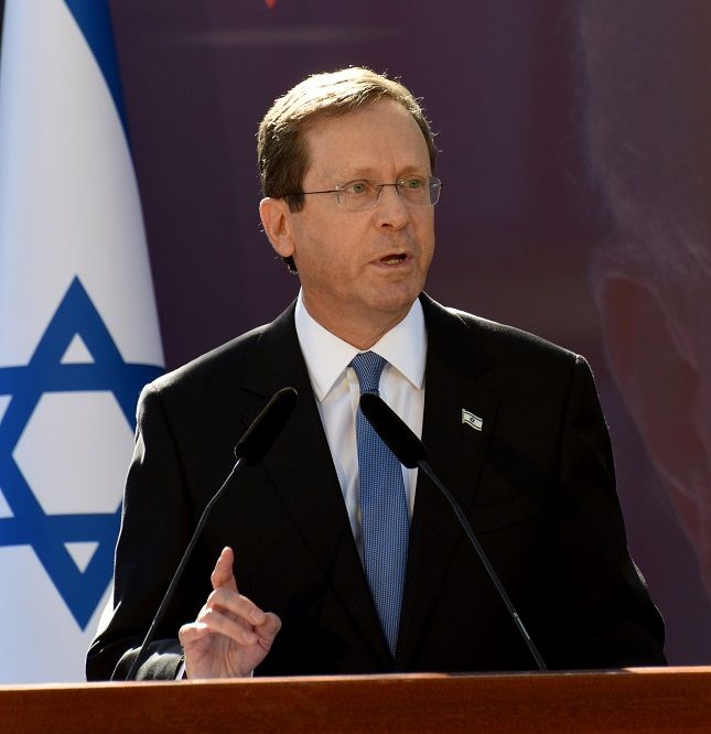 رییس جمهوری اسرائیل به خاطر کشتار کفرقاسم عذرخواهی کرد