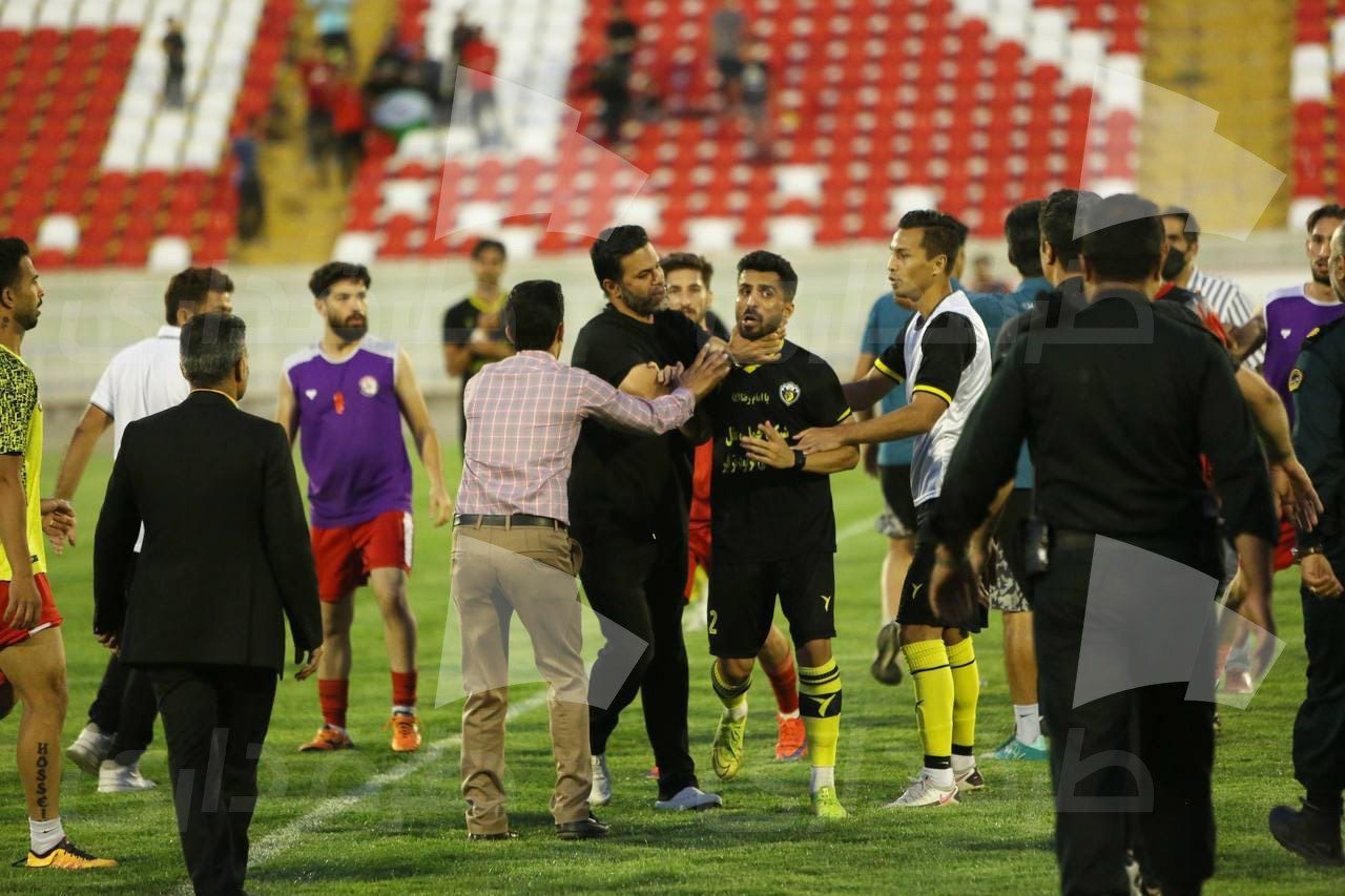 نیکبخت واحدی پس از کتک زدن عکاس؛ به‌جای معذرت خواهی به رسانه‌ها حمله کرد