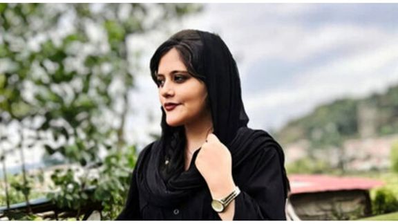 اعتراضات در ایران به قتل مهسا امینی: لرزشی که پس از دیدن یک «فاطی کماندو» به جانت میافتد