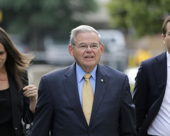 باب منندز، سناتور دموکرات: دولت بایدن نباید به سمت توافق بد با ایران کشیده شود