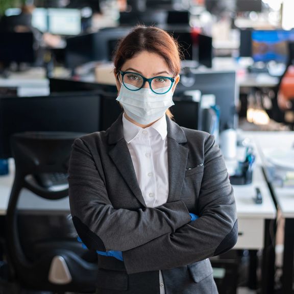 شهردار واشینگتن: ماسک زدن از سهشنبه تا ۴۰ روز در محیطهای سربسته واشینگتن اجباری است