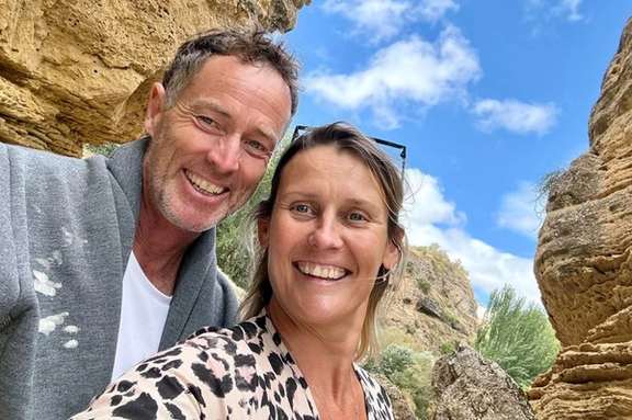 Craig and Lindsay Foreman pose for a selfie in an unknown location in this undated handout photograph taken in 2024 and obtained by Reuters on February 19, 2026.