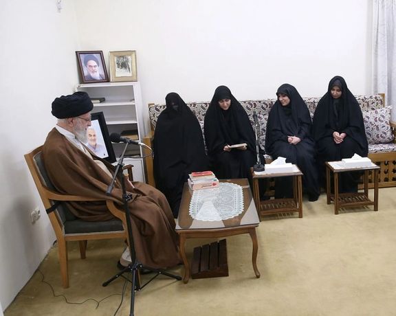 خامنهای در دیدار با خانواده قاسم سلیمانی: باید خط تقویت جبهه مقاومت همچنان ادامه یابد