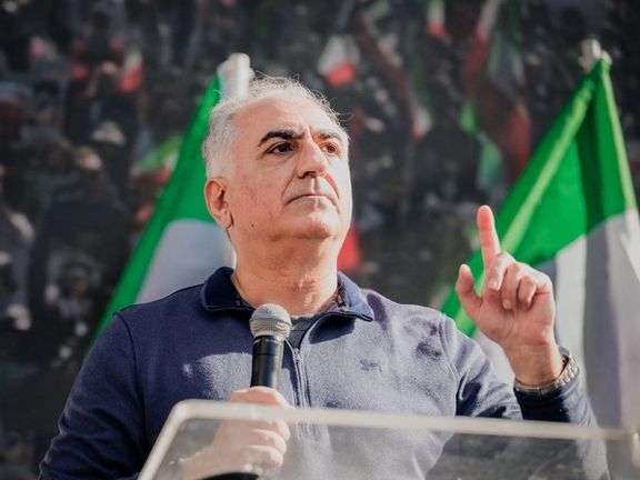 شاهزاده رضا پهلوی: رژیم برای مقابله با مردم در خیابانها با کمبود شدید نیرو روبهروست