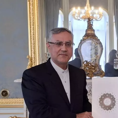 استدعاء سفير طهران في لندن بعد توقيف إيرانيين بشبهة الإرهاب