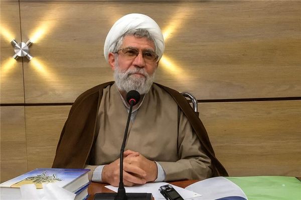 بعد رفضه رواية الشيعة حول مقتل فاطمة الزهراء.. رجل دين إيراني يتعرض لتهديدات مؤيدي النظام