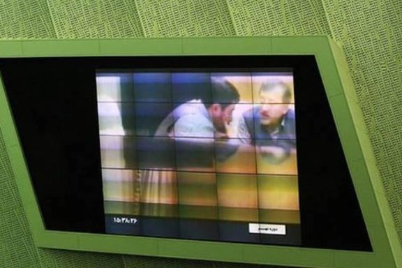 در جریان استیضاح شیخالاسلامی، وزیر کار، احمدینژاد فیلمی در مجلس به نمایش گذاشت که نشان میداد فاضل، یکی از برادران لاریجانی، میخواسته با کمک سعید مرتضوی به بابک زنجانی که در آن زمان به او «ب.ز» میگفتند، نزدیک شود. این اوج چالش لاریجانی و احمدینژاد بود