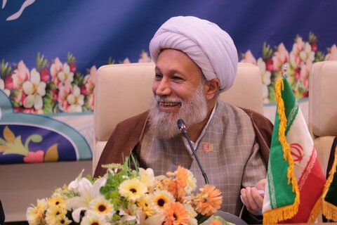 نماینده خامنهای در فارس: برخی برای فضای مجازی فراخوان میدهند اما فراخوان ما اذان است