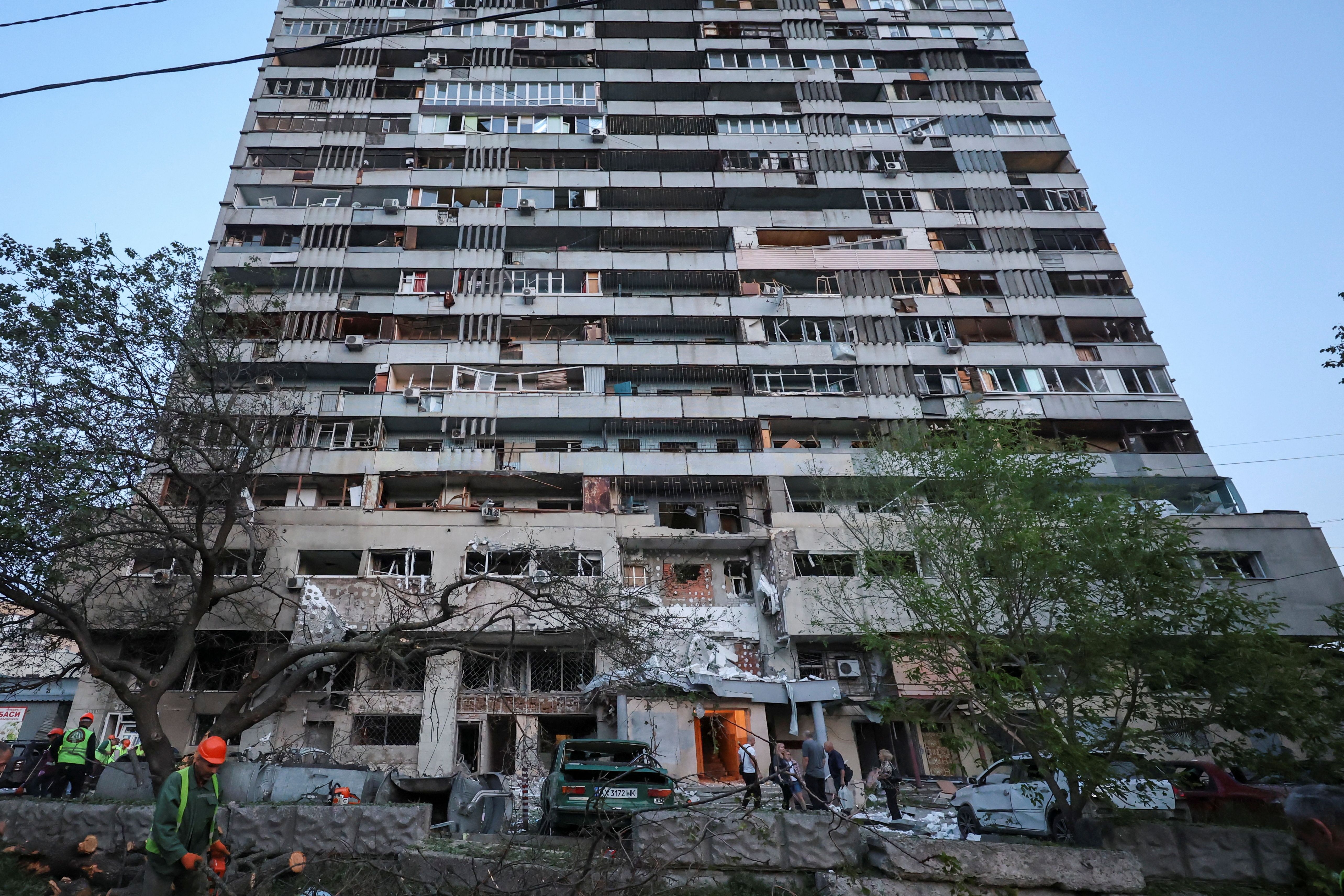 حمله پهپادهای روسیه به خارکیف شش کشته و ۶۴ زخمی بر جا گذاشت