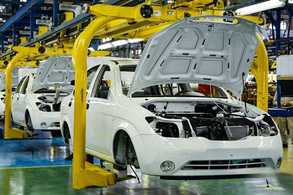US targets Iran auto, rail and metals sectors in new sanctions blitz