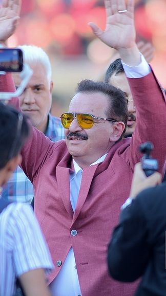 محمدرضا زنوزی: عدهای با ایجنتی به نام سعادتی همراه شدند و فوتبال ایران را به آتش میکشند