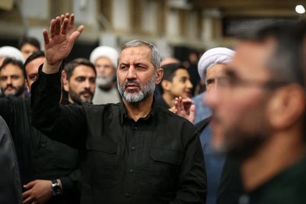 مجید موسوی، فرمانده هوافضای سپاه، در صحنه نیست و نیروهایش را تنها گذاشته است