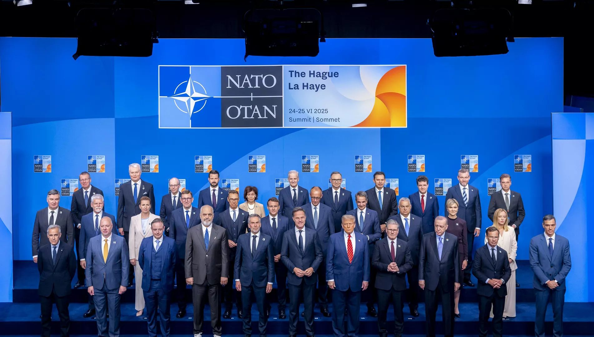 تعمیق اختلاف اروپا و آمریکا؛ تهدید ترامپ به خروج از ناتو، تاکید استارمر بر نپیوستن به جنگ