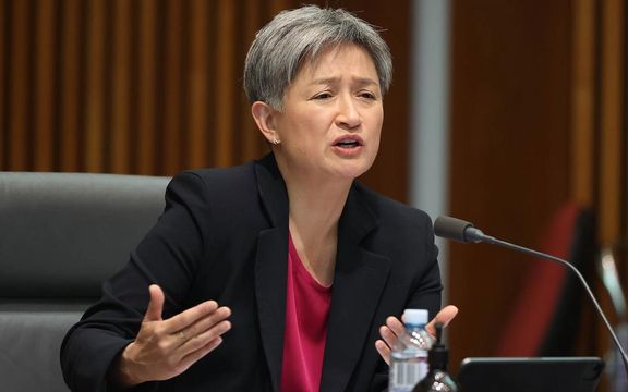 وزیر خارجه استرالیا: با زنان ایران در تلاش آنها برای برابری همراهی میکنیم