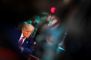 پولیتیکو: جمهوریخواهان تندرو کارزاری را برای انصراف ترامپ از مذاکره با تهران آغاز کردند