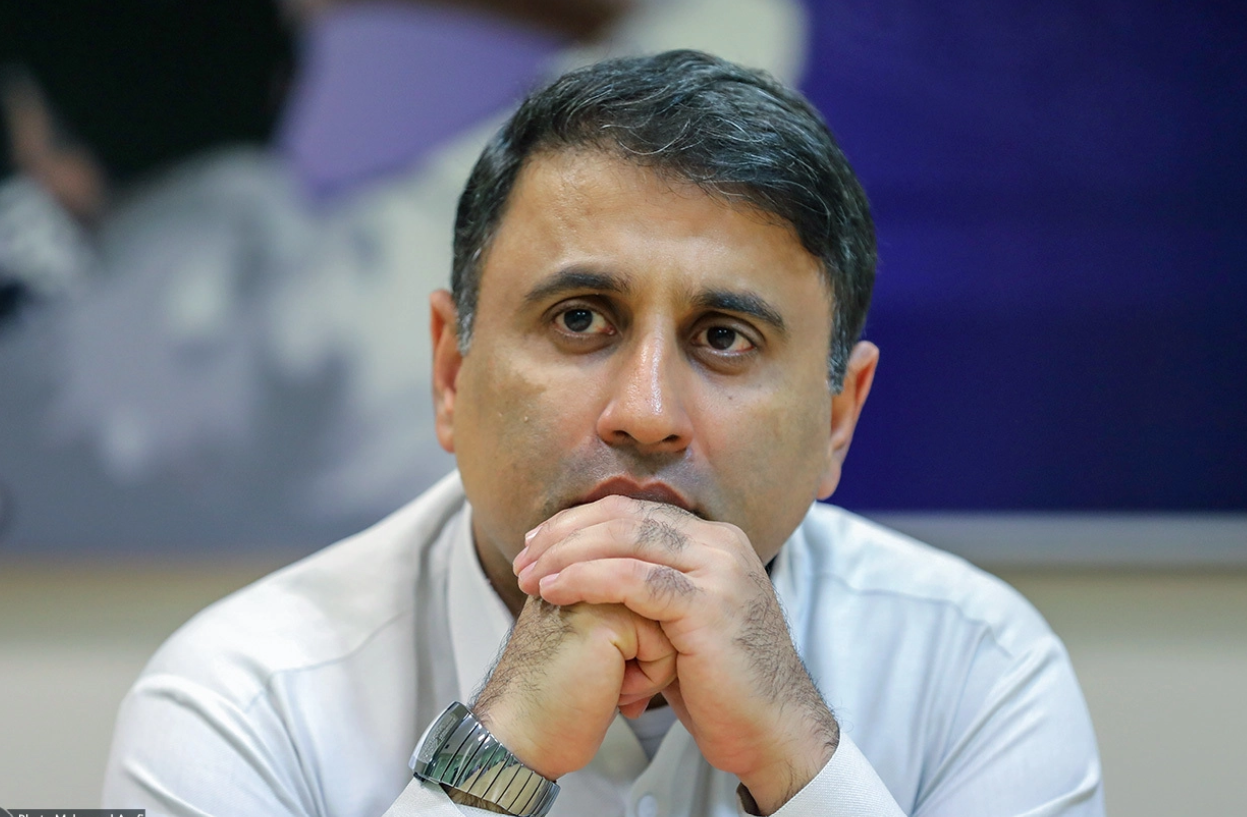 نماینده چابهار: مجلس به جای فساد چای دبش دنبال تفحص از اسپرم منجمد است