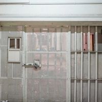 دستکم ۱۷ شهروند کُرد در شهرهای مختلف ایران بازداشت شدند