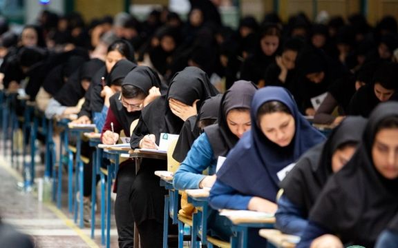 گزارش فارس: کانالهای مجازی فروش سوالات کنکور اقدام به فروش ابزار آلات تقلب کردهاند