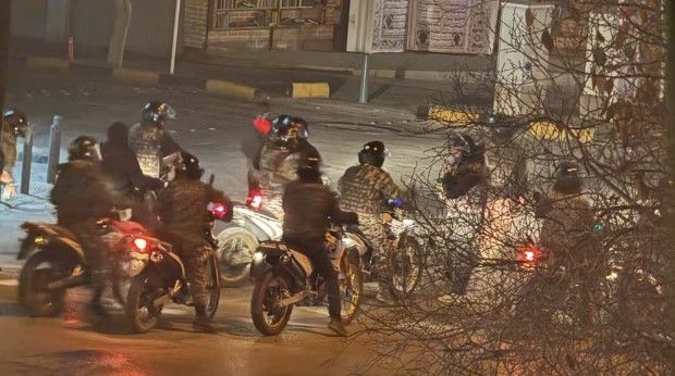 مجله اشپیگل: اعضای حزب الله لبنان احتمالا برای کمک به سرکوب معترضان به ایران رفتند