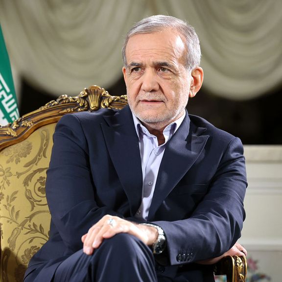 الرئيس الإيراني: المفاوضات مع الولايات المتحدة "تجرى بالتنسيق الكامل مع المرشد"