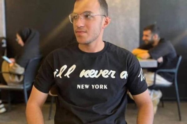 Student sets himself on fire after Iran officials demolish family kiosk – rights group