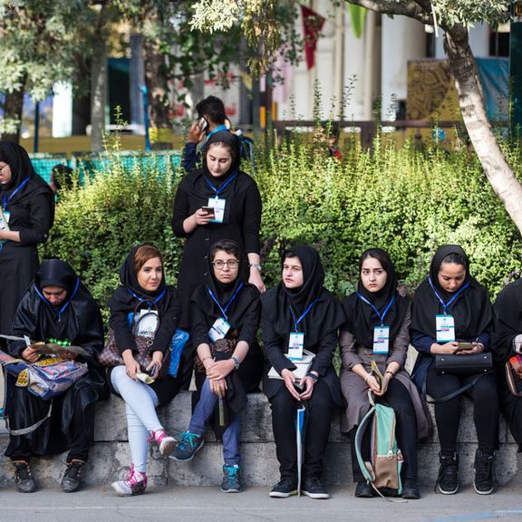 وزیر علوم: آییننامههای جدید درباره پوشش دانشجویان تبیین شود