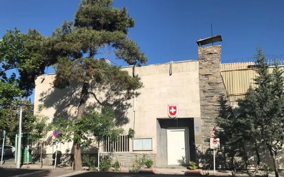 اختصاصی؛ تایید وقوع حوادث امنیتی برای کارکنان سفارت سوئیس در تهران