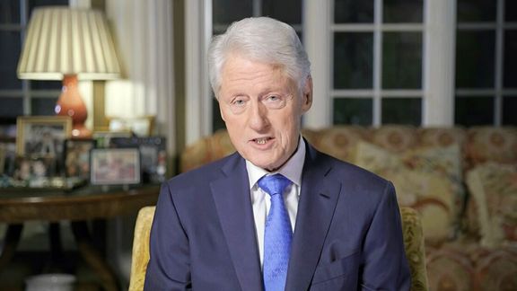 بیل کلینتون: از اعتراضات مردم ایران برای دفاع از حقوق زنان حمایت میکنم