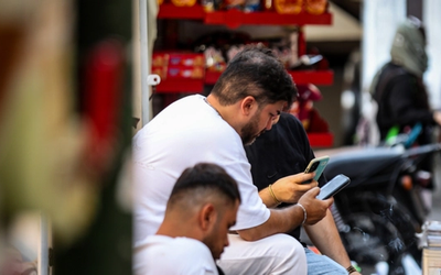 اضطراب واسع يعيد مخاوف قطع الإنترنت في إيران.. ومواطنون: "لا نعرف ماذا يخططون لنا مجددًا؟"