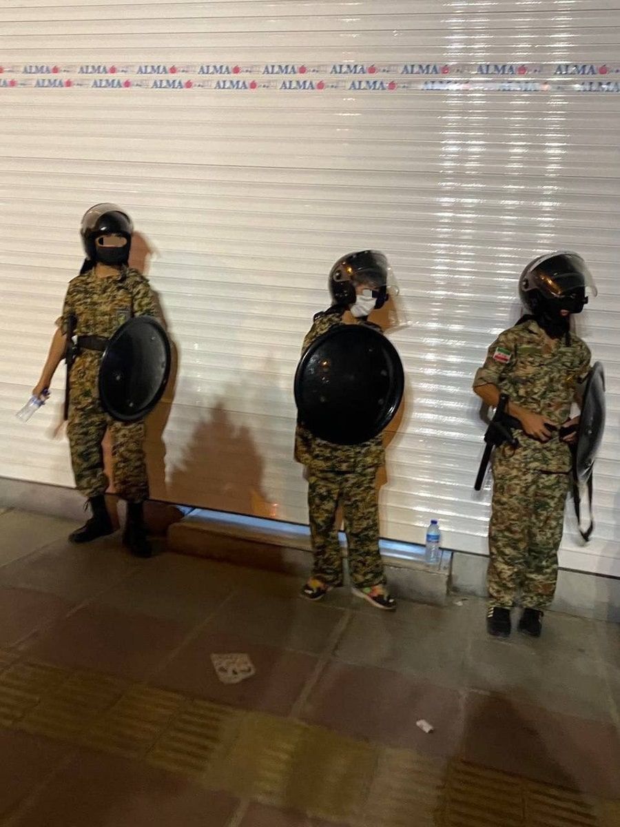 آموزش‌های نظامی برای دانش‌آموزان در ایران اجباری شد