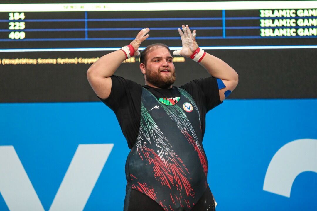 رکوردشکنی وزنه‌بردار فوق‌سنگین ایرانی؛ تیم ملی ایران قهرمان وزنه‌برداری آسیا شد