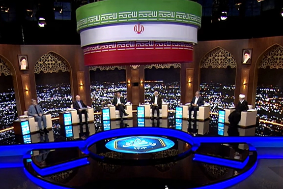 في أول مناظرة.. مرشحو الرئاسة الإيرانية يوجهون انتقادات حادة لـ"إدارة الملف الاقتصادي"