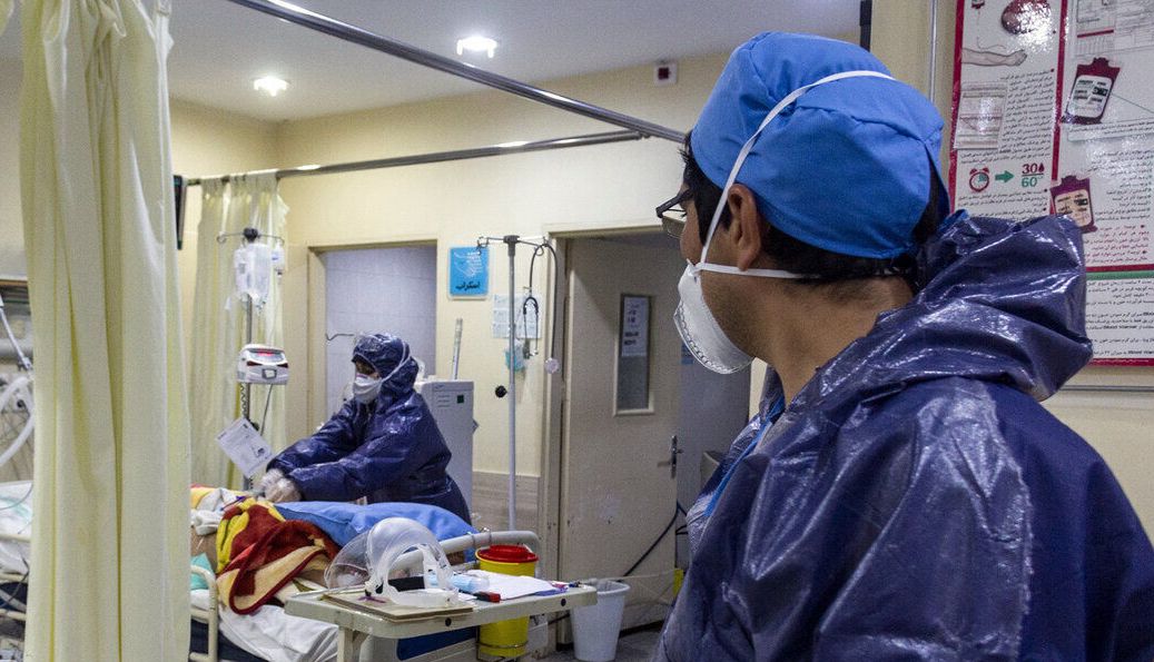 "مكافحة كورونا" الإيرانية: انتشار سلالة جديدة من الفيروس وزيادة الإصابات 20% خلال يوم