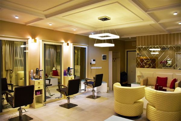 رییس اتحادیه آرایشگران زن مشهد: گفتند چرا در شهر امام رضا زنان اپیلاسیون کنند؟