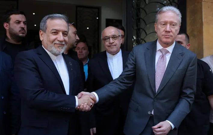 وزير الخارجية اللبناني لنظيره الإيراني: لا أموال لإعادة إعمار لبنان دون نزع سلاح حزب الله