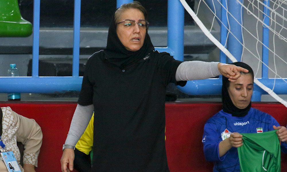 ۱۰ روز مانده به کافا؛ فروزان سلیمانی سرمربی تیم‌ملی فوتسال زنان ایران شد
