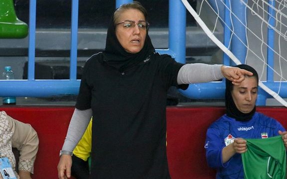 ۱۰ روز مانده به کافا؛ فروزان سلیمانی سرمربی تیمملی فوتسال زنان ایران شد