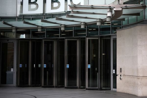 سفارت اسرائیل در لندن: بارها درباره عدم رعایت بیطرفی در بیبیسی هشدار دادیم