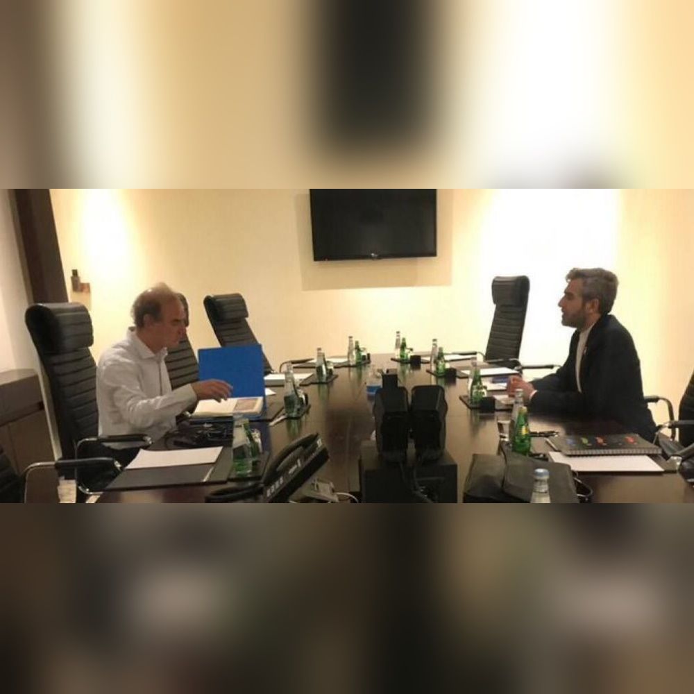 وزير خارجية إيران: مرحلة المفاوضات الجديدة ثلاثية وغير مباشرة ولا تجاوز لـ"الخطوط الحمراء"