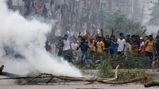 سرکوب اعتراضات بنگلادش؛ چهره خشونت در سیاست زنانه